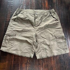 The North Face Cargo Shorts Mens Large Olive Green Hiking Outdoor Trail Pockets